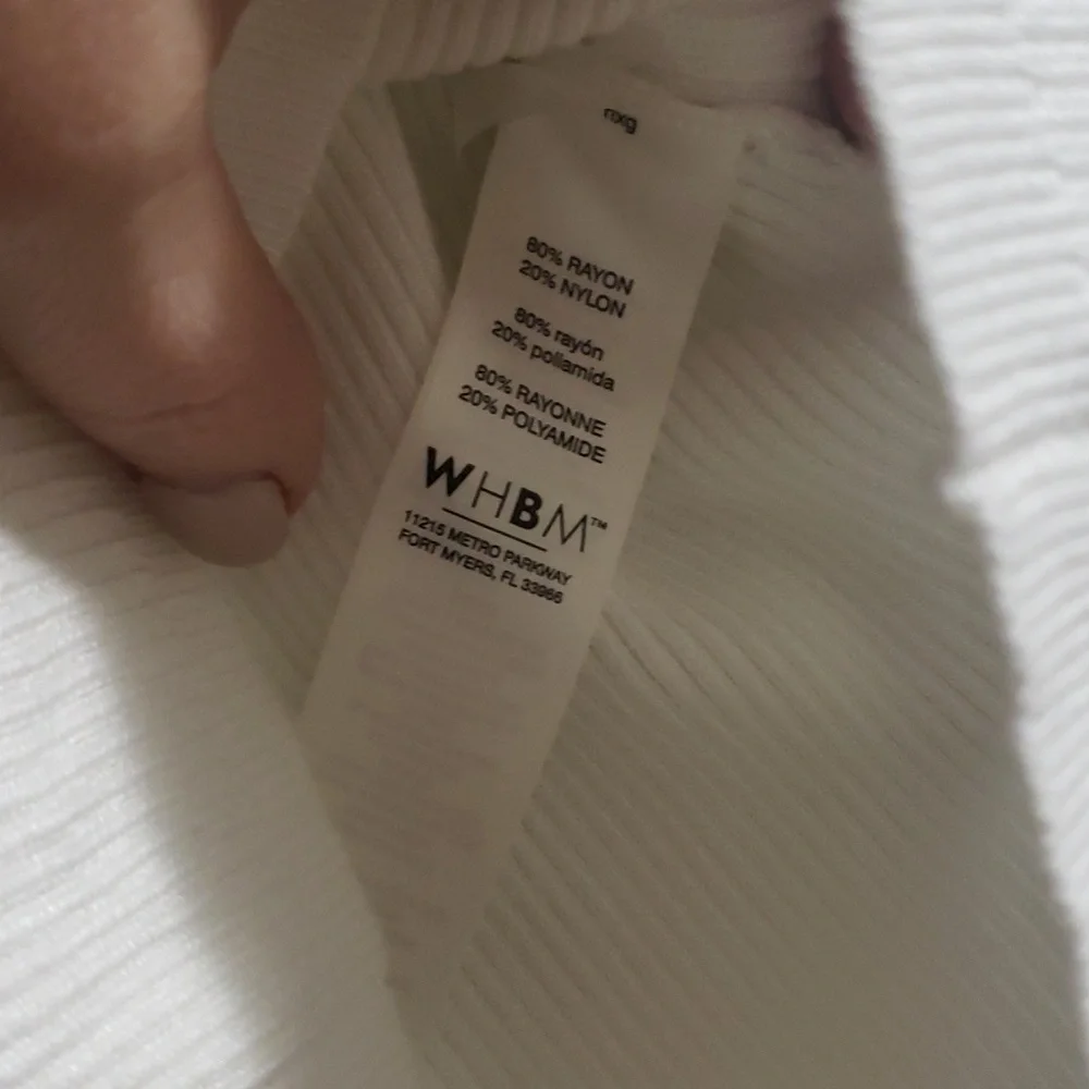 NWT White House Black Market Button Front White Tank Size Small - Picture 10 of 10